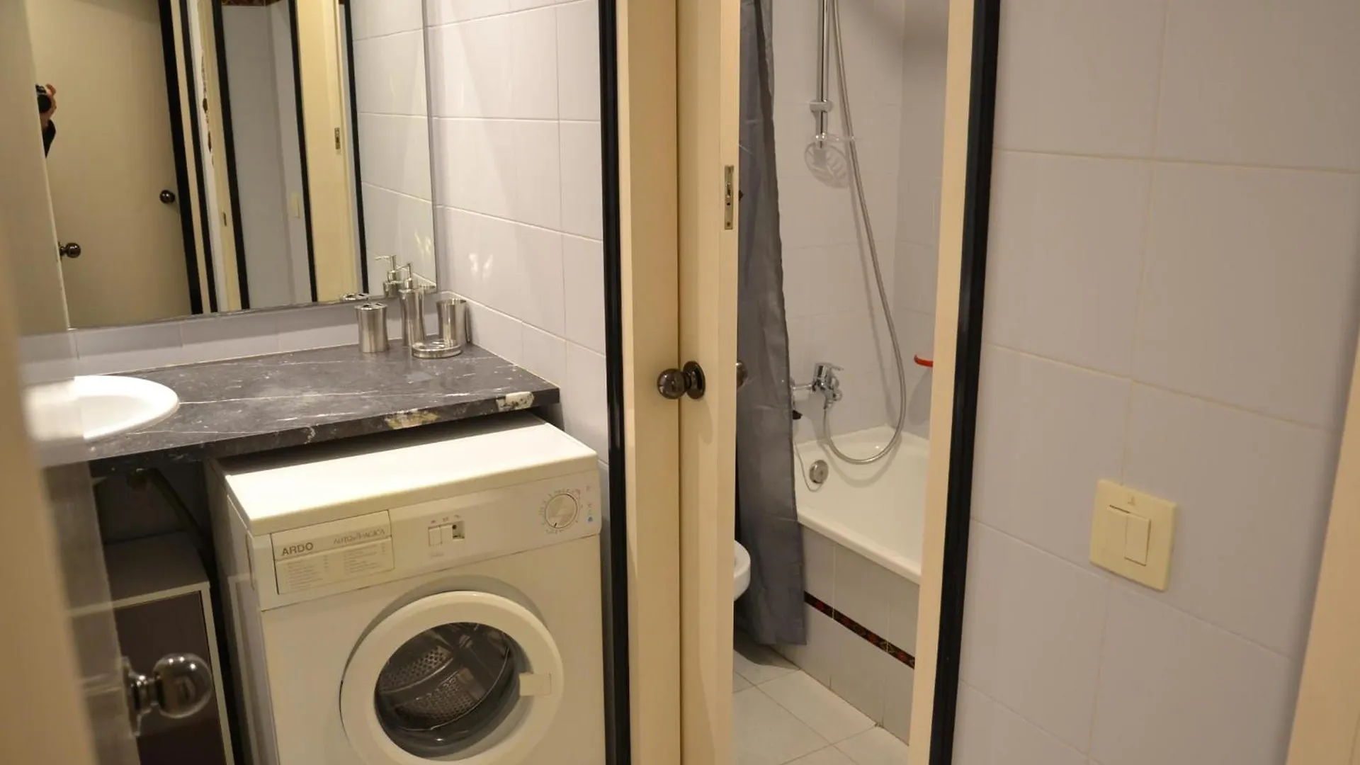 Apartamento Cerca De La Playa Con Piscina Y Terraza En L'Estartit - Es-323-25